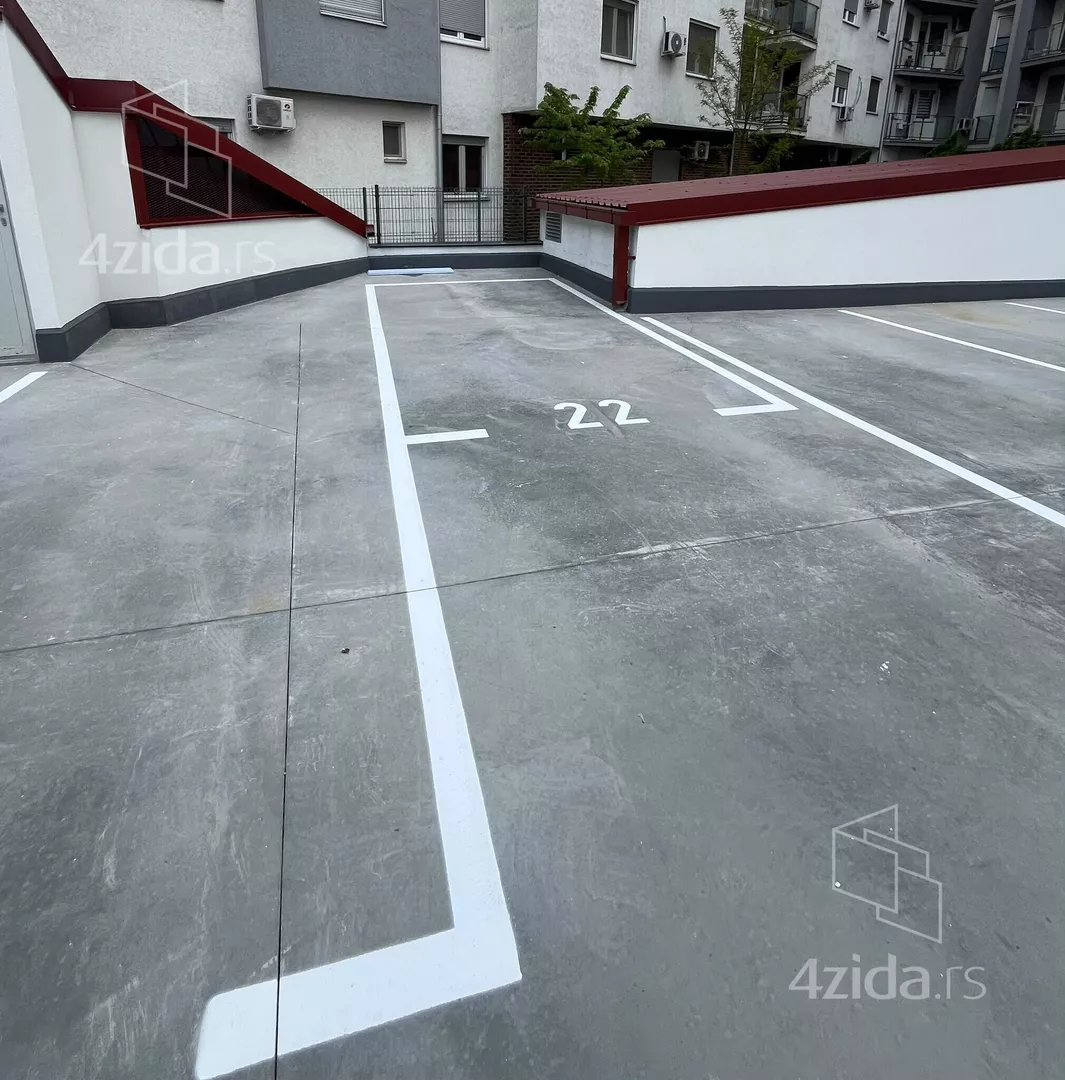 Parking | 4zida