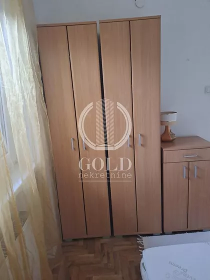 Molnar Đule | 4zida.rs