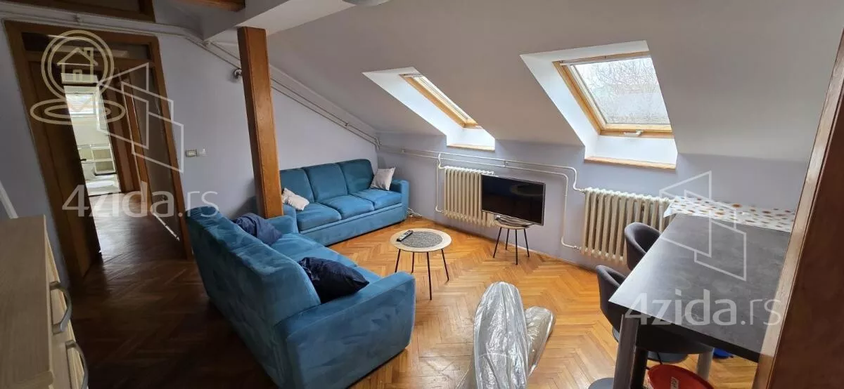 Dvoiposoban stan | 4zida