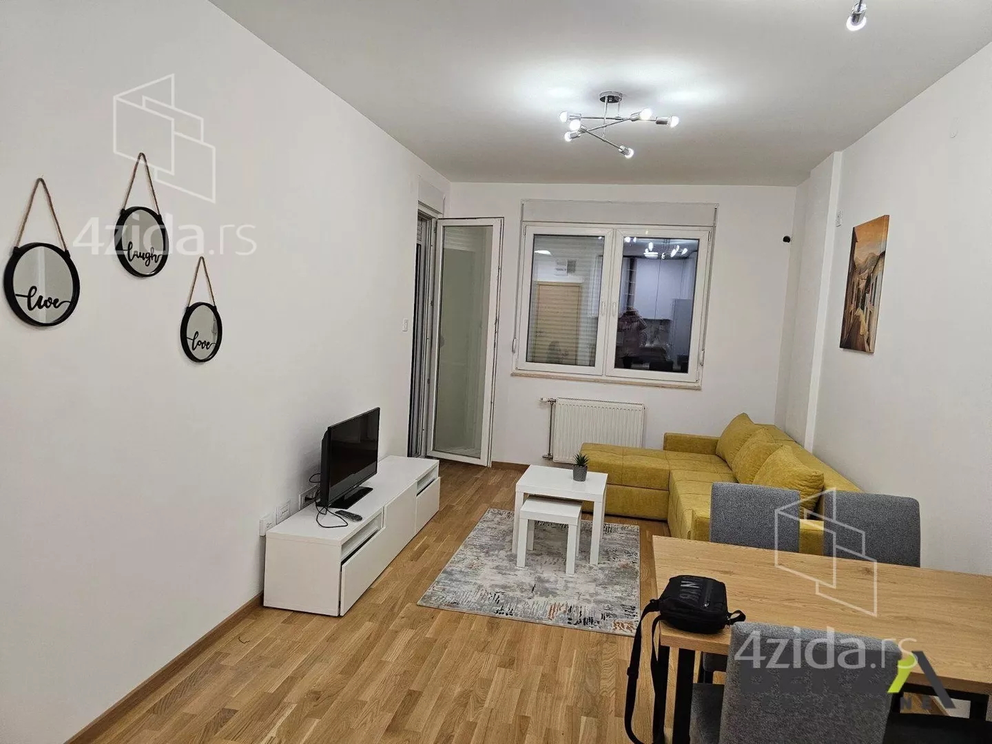 Dvoiposoban stan | 4zida