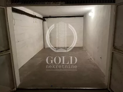 Bulevar Cara Lazara | 4zida.rs