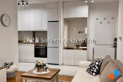 Crveni Krst Vračar | 4zida.rs