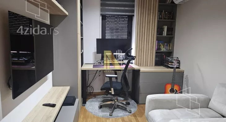 Četvoroiposoban stan | 4zida