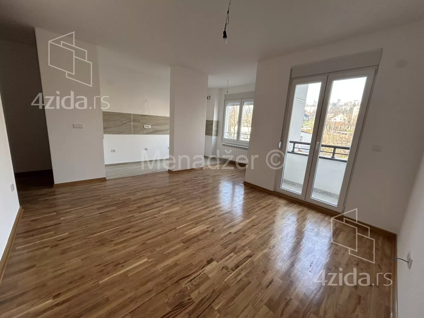 Dvoiposoban stan | 4zida