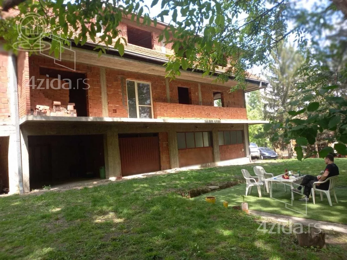 Kuća | 4zida