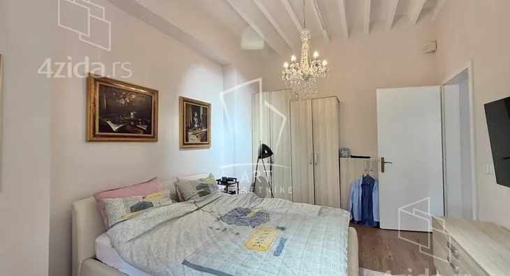 Petoiposoban stan | 4zida