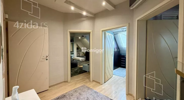 Petosoban stan | 4zida