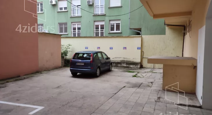 Poslovni prostor | 4zida