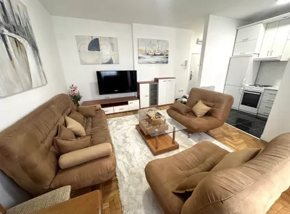 Sajmište | 4zida.rs