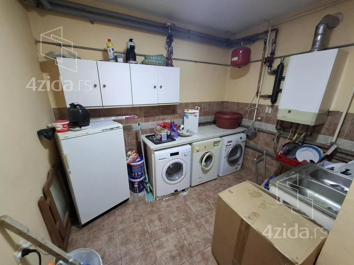 Kuća | 4zida
