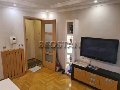 Patrijarha Varnave | 4zida.rs