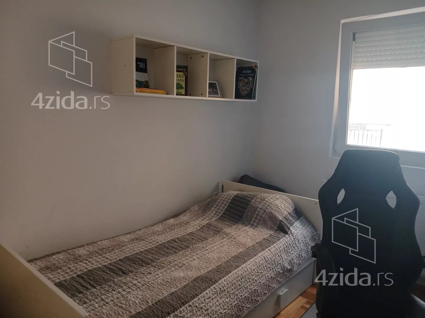 Troiposoban stan | 4zida