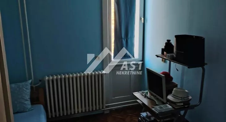 Četvoroiposoban stan | 4zida