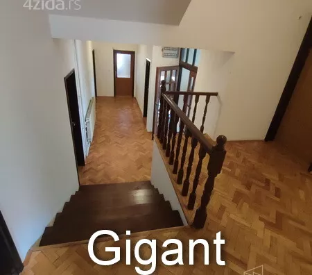 3-etažna kuća | 4zida