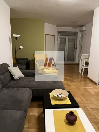 Radojke Lakić | 4zida.rs