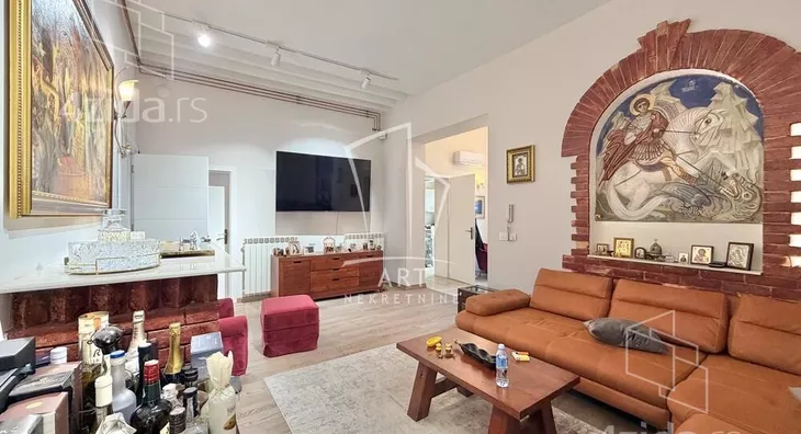 Petoiposoban stan | 4zida