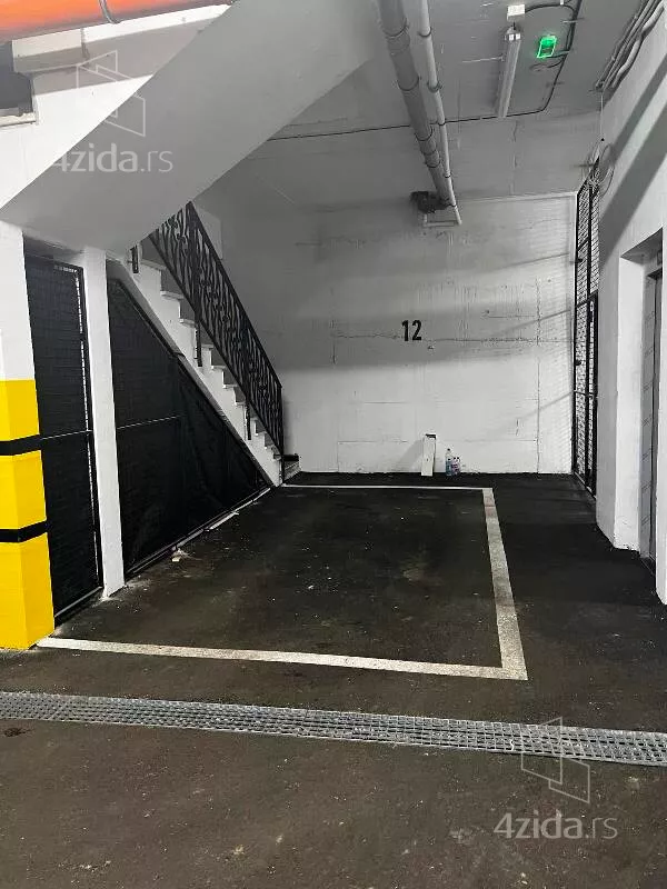 Garaža/Parking | 4zida