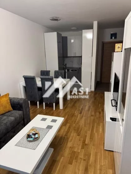 Gorana Jojića | 4zida.rs