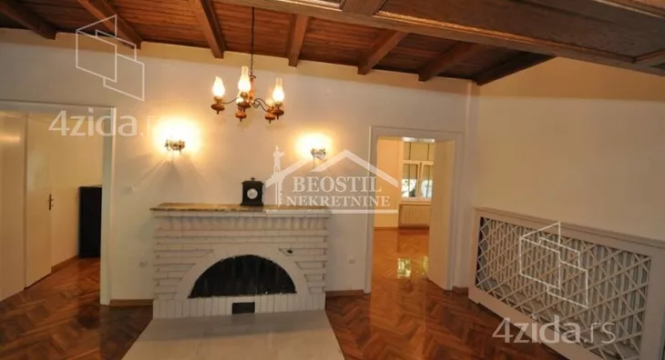 Šestosoban stan | 4zida