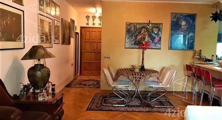 Petosoban stan | 4zida