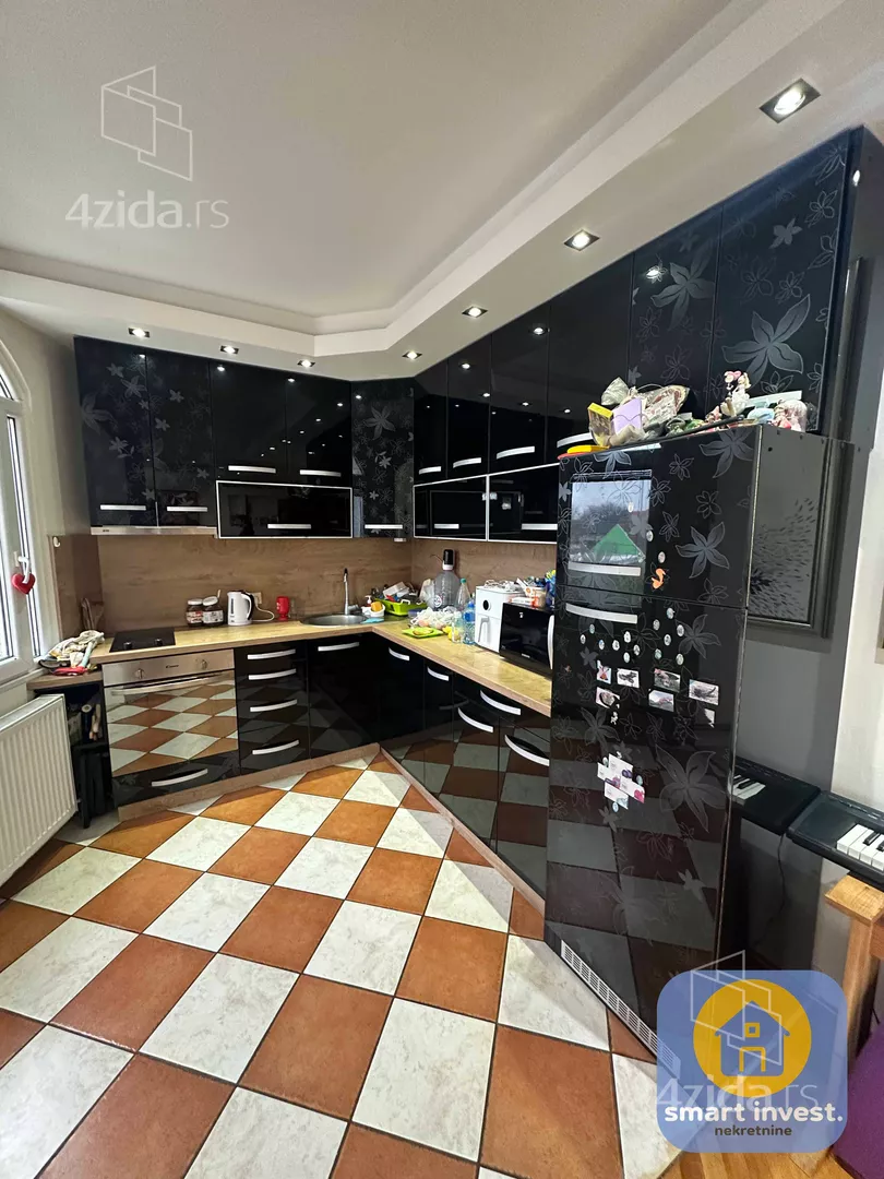 3-etažna kuća | 4zida