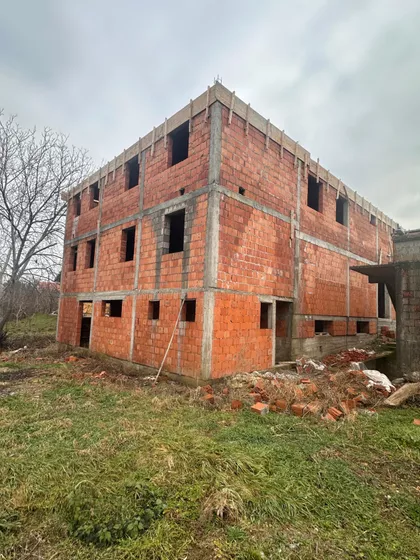 Jakovački Kormadin 13 | 4zida.rs