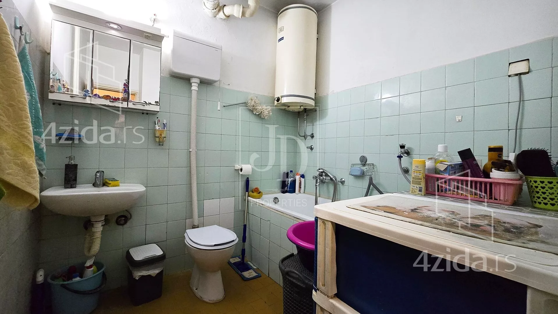 Troiposoban stan | 4zida