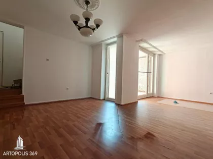 Bežanijska kosa 1 | 4zida.rs