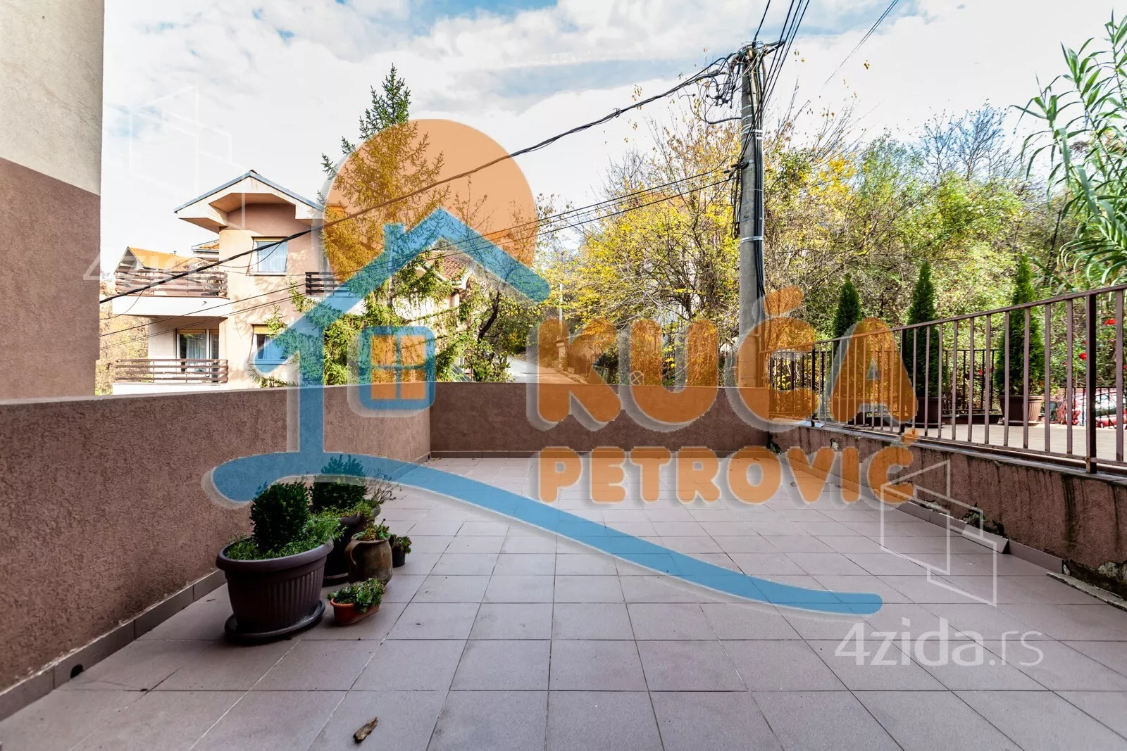 3-etažna kuća | 4zida