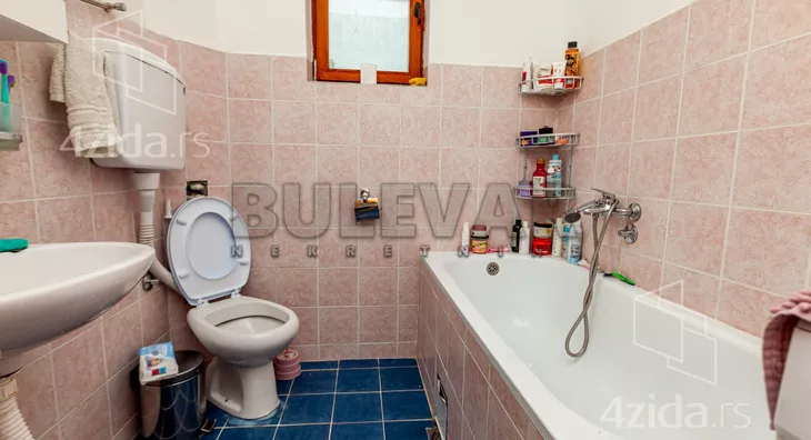 3-etažna kuća | 4zida