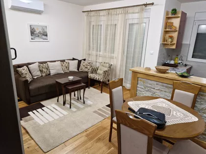 Kralja Vladislava 111 | 4zida.rs