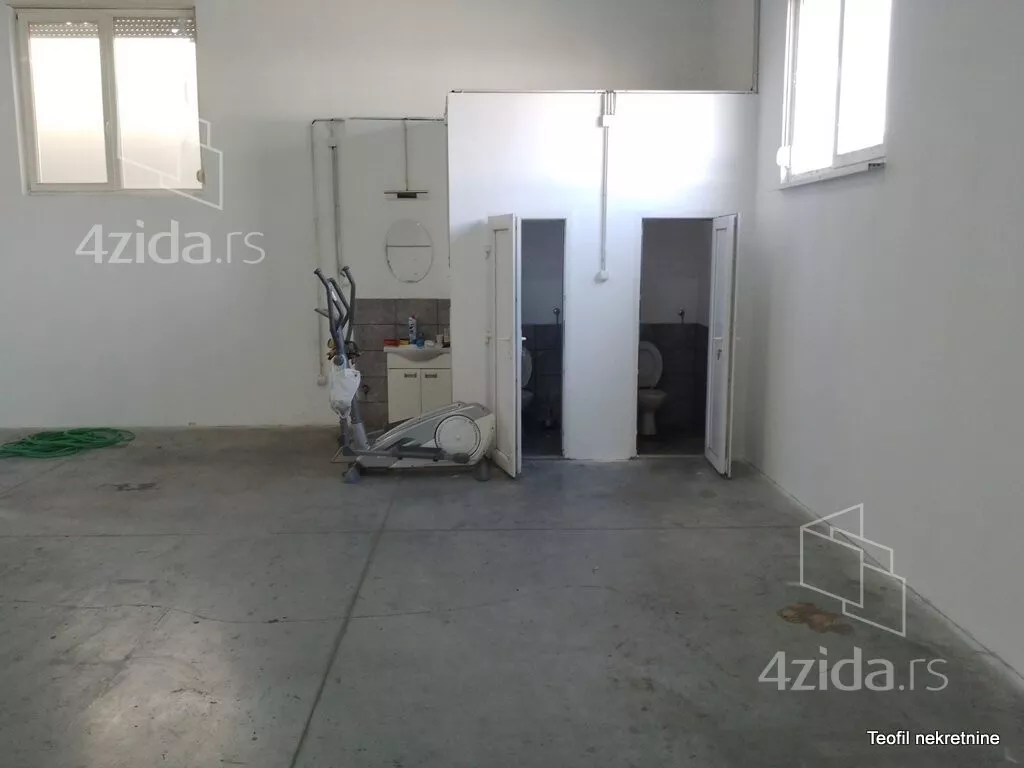 Poslovni prostor | 4zida