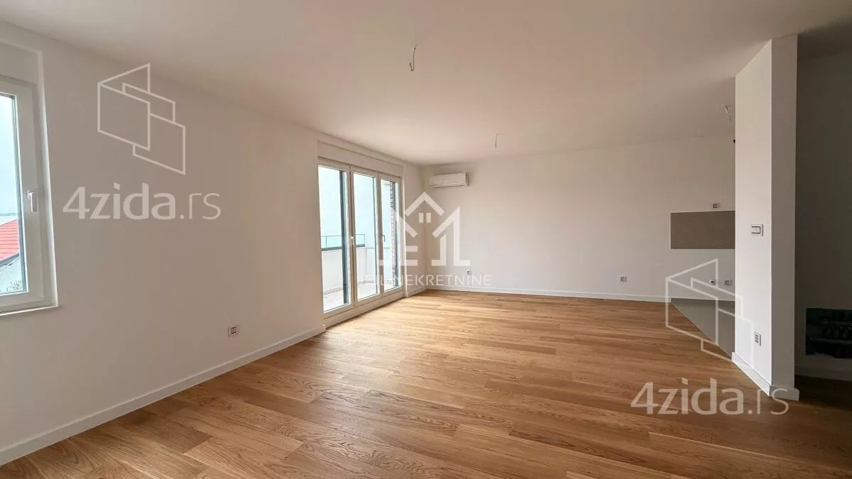 Petosoban stan | 4zida