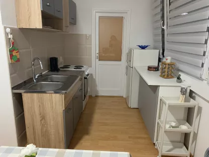 Ustanička | 4zida.rs