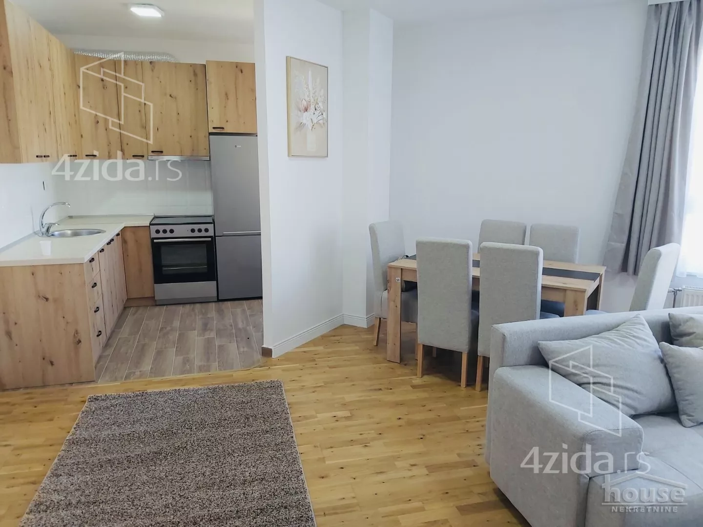 Troiposoban stan | 4zida