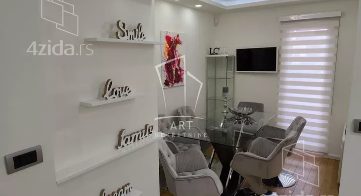 Petosoban stan | 4zida