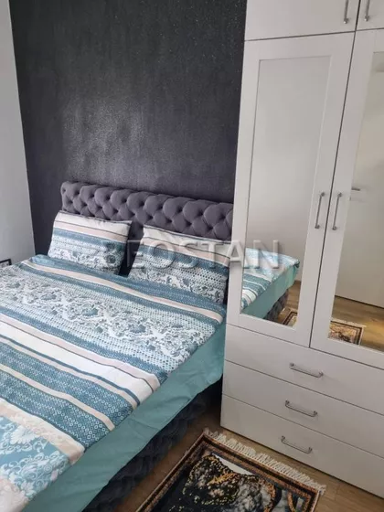 Surčinska | 4zida.rs