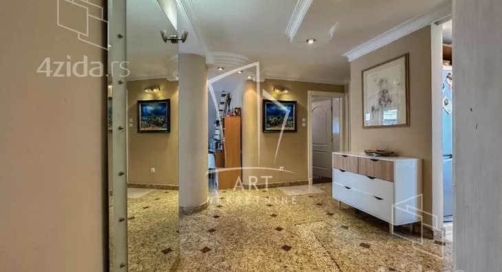 Petosoban stan | 4zida