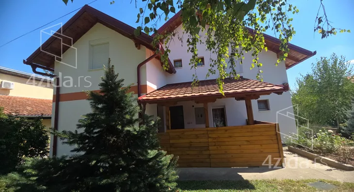 3-etažna kuća | 4zida