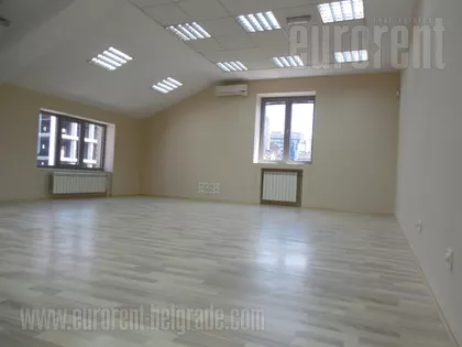 CENTAR | 4zida.rs