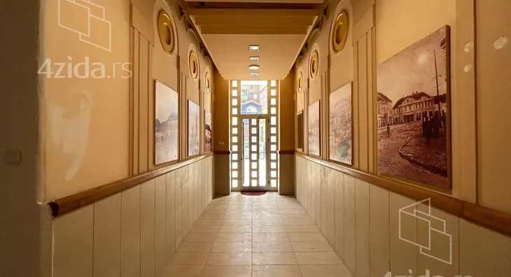 Poslovni prostor | 4zida