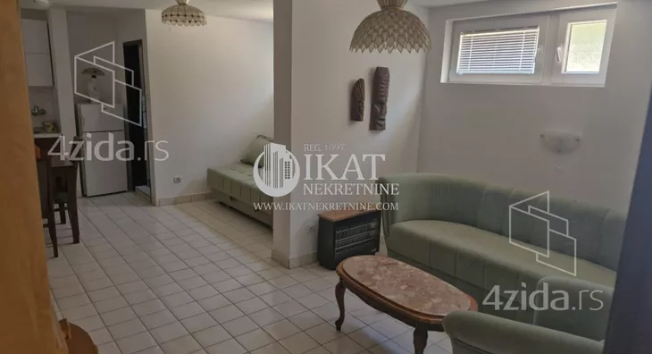 5-etažna kuća | 4zida