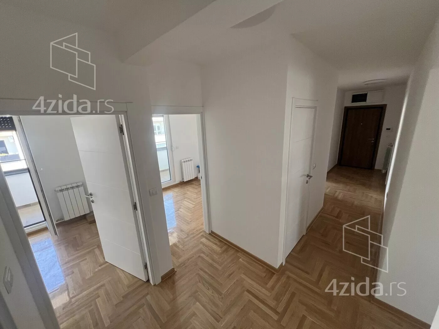 Troiposoban stan | 4zida