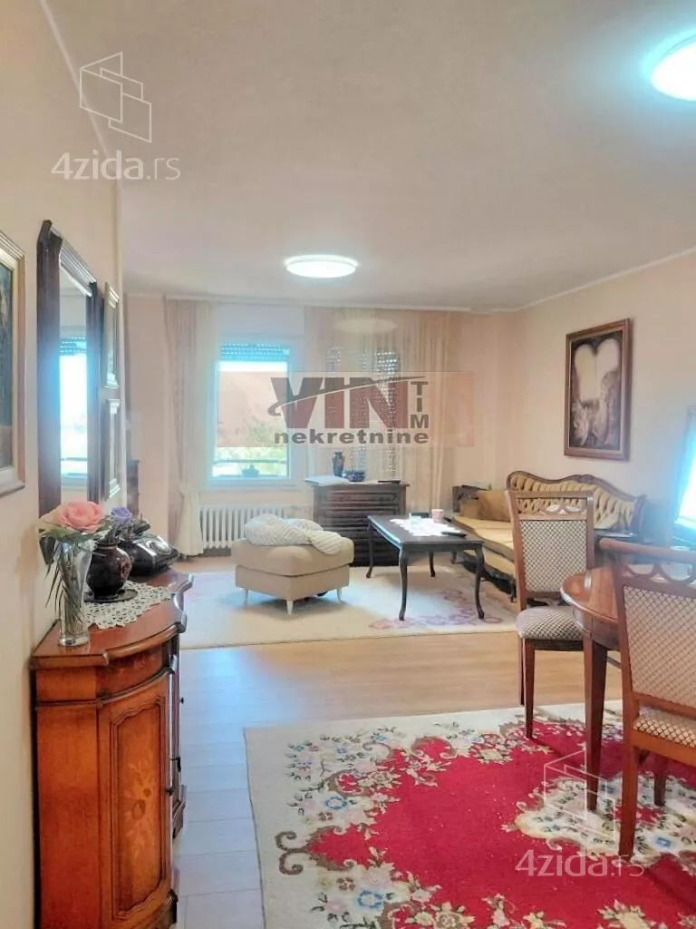 Dvoiposoban stan | 4zida