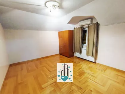 Gospodara Vučića | 4zida.rs