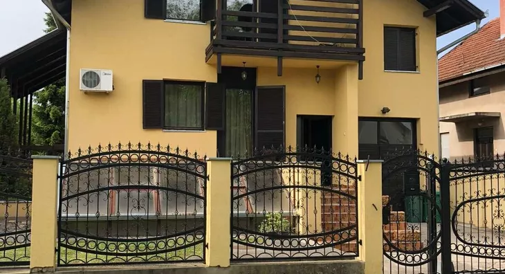 3-etažna kuća | 4zida