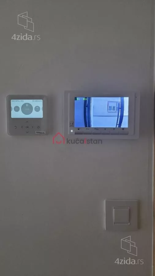 Četvoroiposoban stan | 4zida