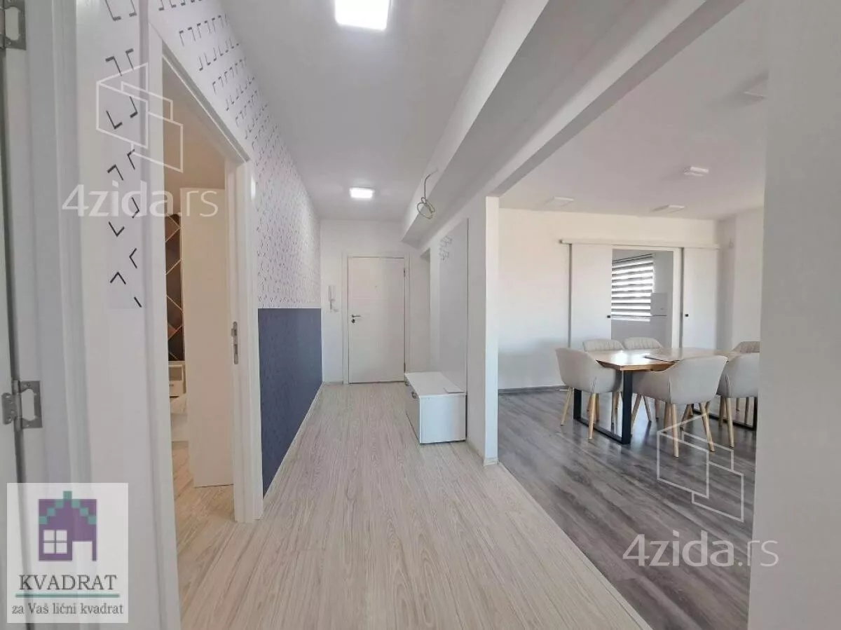 Troiposoban stan | 4zida