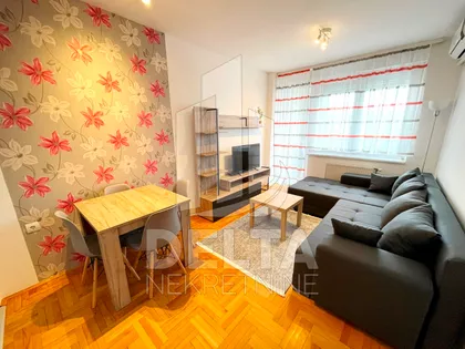 Romanijska | 4zida.rs