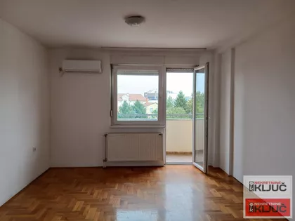 Bulevar Patrijarha Pavla (Somborski Bulevar) | 4zida.rs